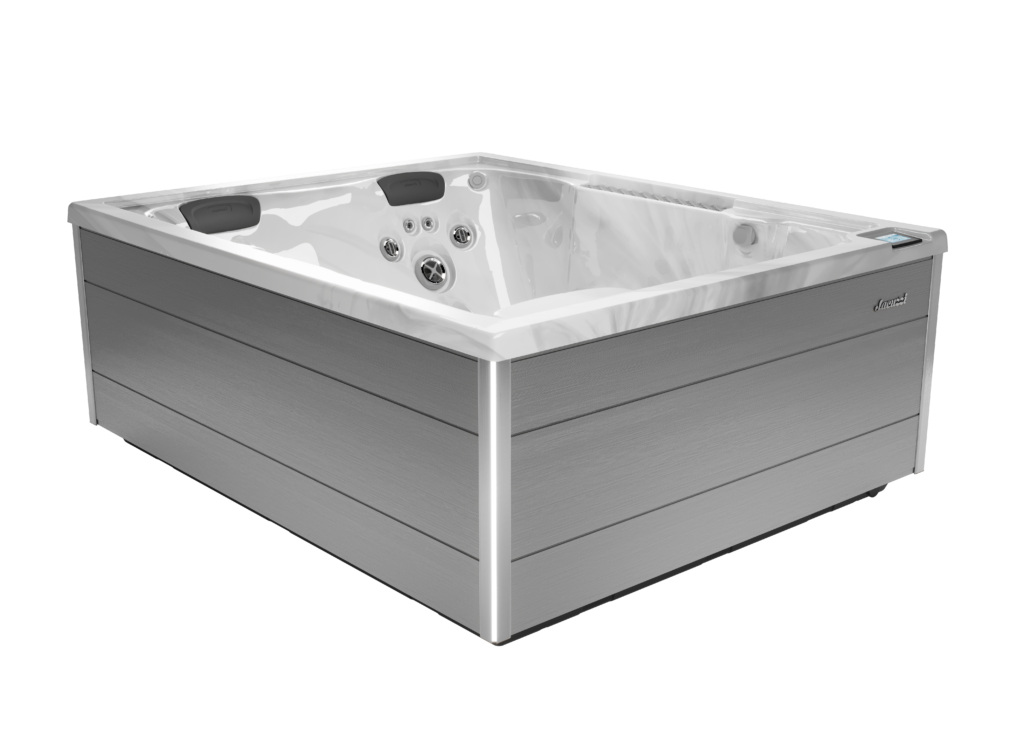 side angle J404L hot tub