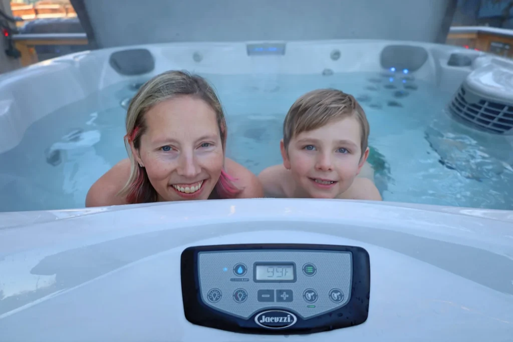 Kikkan randall skiing hot tub 1.webp